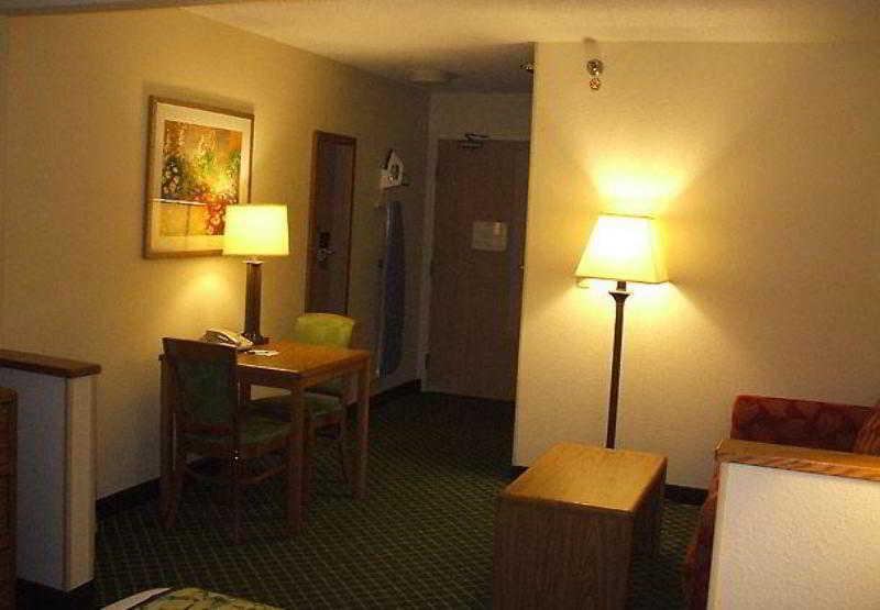 Fairfield Inn & Suites By Marriott Terre Haute Extérieur photo
